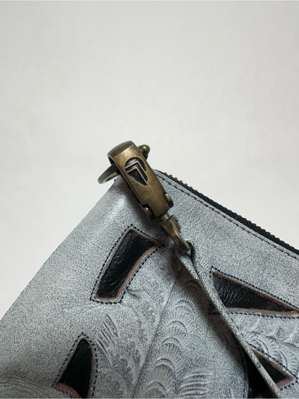 Artisan Silver Tooled Leather Cutout Crossbody Bag Boho Western Festival - Picture 11 of 13
